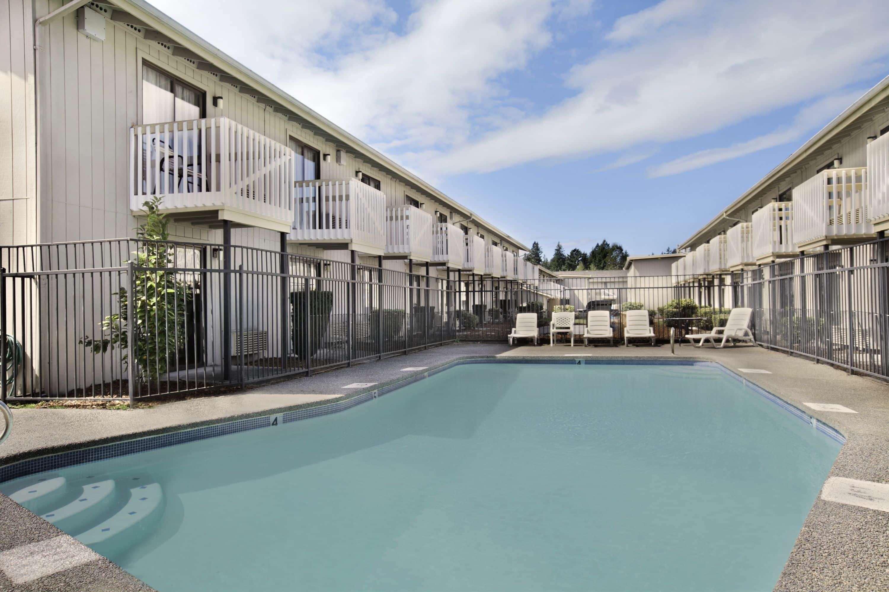 South Tacoma Suites Kültér fotó